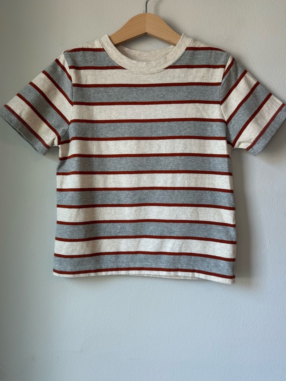 Hanna Andersson Grey + Cream Striped Boxy T-Shirt Size 4
